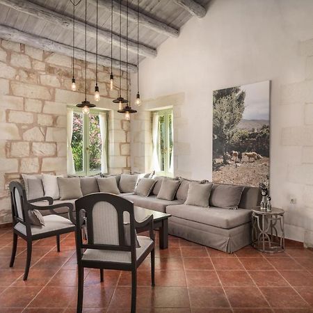 Boutique Villa Petra Amanda Heated Pool Optional Fílippos Dış mekan fotoğraf